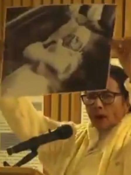 West Bengal CM Mamata Banerjee Faces Protests at Oxford University